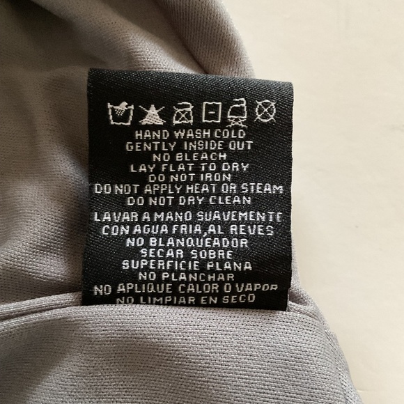 NW Nightway All Over Sequined Cocktail Dress Sz 10 Gunmetal Ruffled Hem Padded - Picture 13 of 16